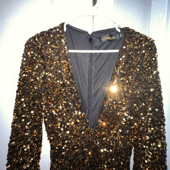 Black gold sequins dress worn 1x - Picture 6 of 10